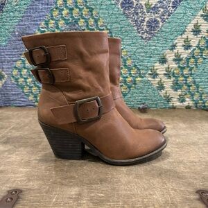 Lucky Brand Leather Boots size 8.5